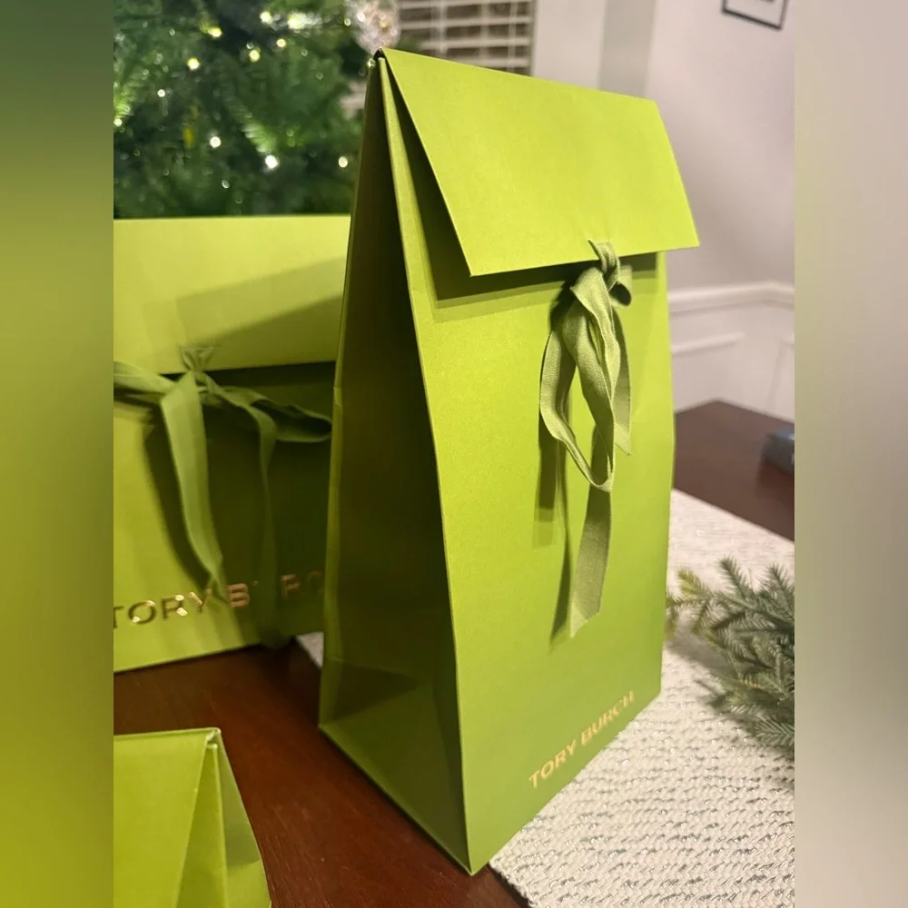 SMALL Tory Burch gift bag. Newest style green, green ribbon. New 2025 season!